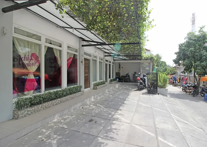 Reddoorz Near Solo Balapan Station Hotel